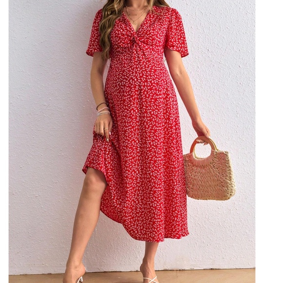 Maternity Floral Print Twist Front Butterfly Sleeve Dress - Picture 1 of 5